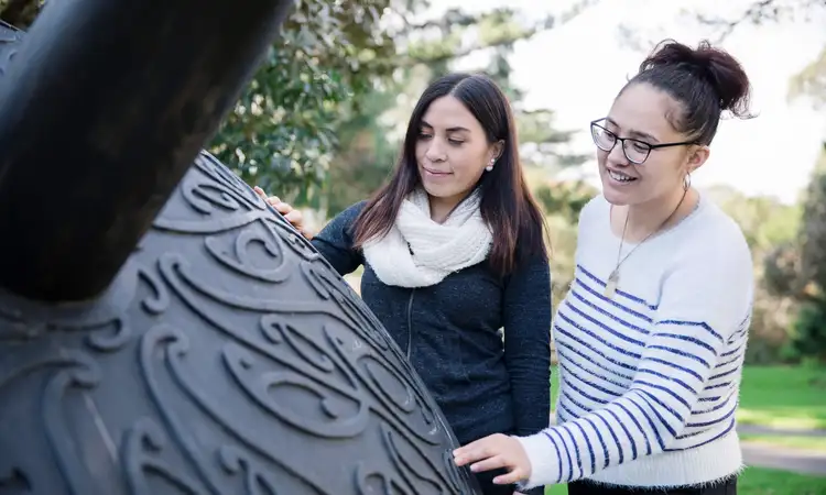 Te Manu Taikō event image - Picture of two Māori students