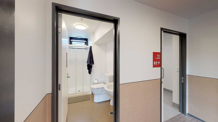 Matipo, Titoki and Tānekaha apartments' bedroom ensuite