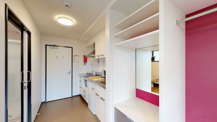 Studio Unit with kitchenette and desk