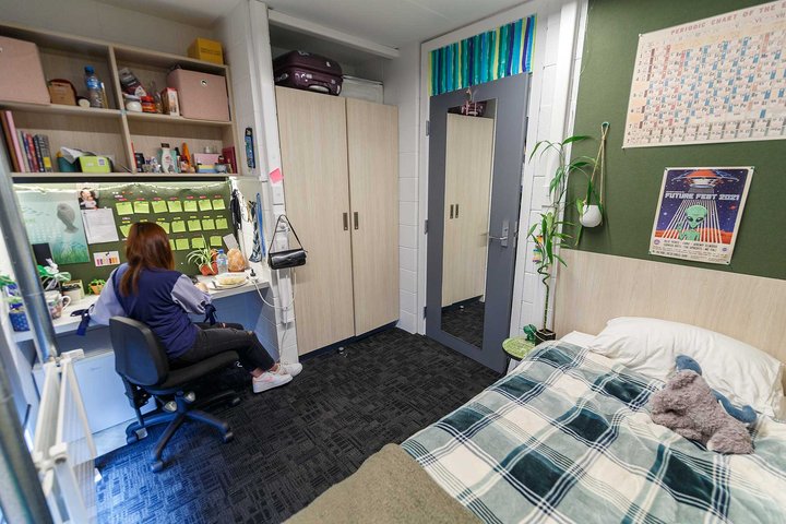 City Court hostel bedroom