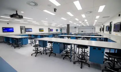 Sciences lab in the Innovation Complex