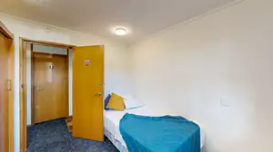 Kiwitea Hall bedroom