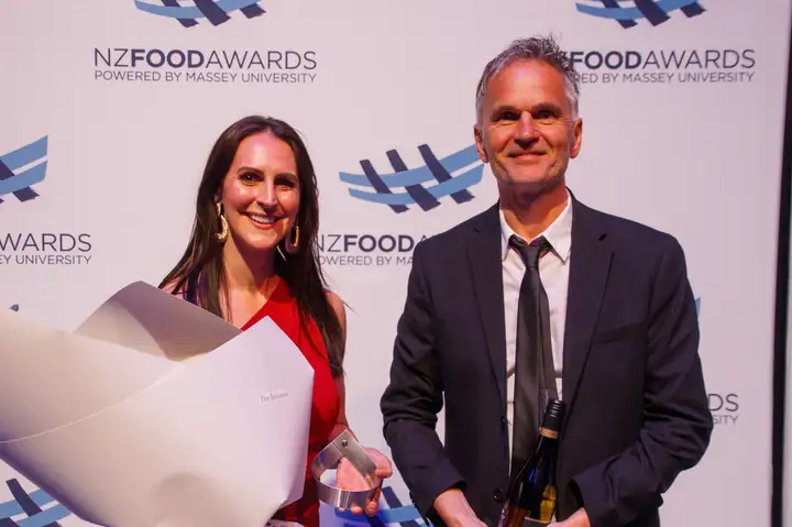 Karina Young [Love Muscle] and Alasdair Baxter [Business Development Manager – New Zealand Food Innovation Network]