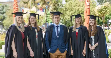 A group of Massey Science graduates on the Manawatu campus