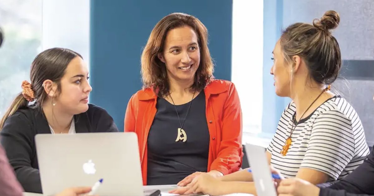 Akonga Helping ākonga succeed through Kaihāpai mentoring programme - Massey ...