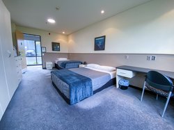 Twin share room in Te oha a hine-au-ropa