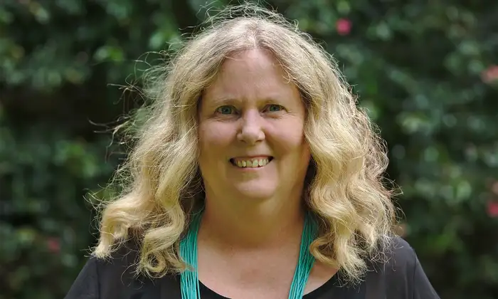 Associate Professor Tammy Lynch