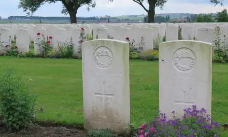 Unknown New Zealand graves in Messines