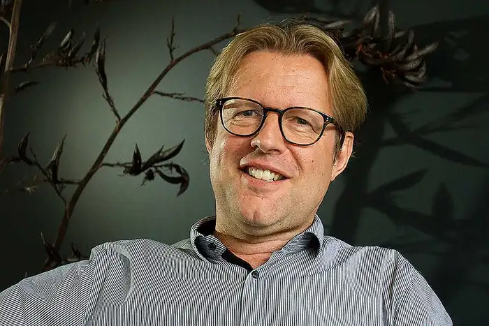 Professor Jeroen Douwes