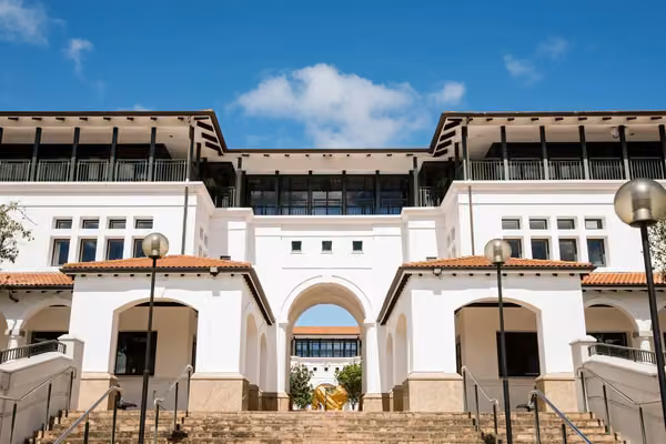 A wide image of an entrance way on Massey's Auckland campus