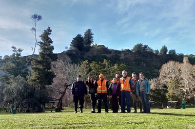 Members of Rāngitane o Manawatū, Muaūpoko Tribal Authority and Massey University.
