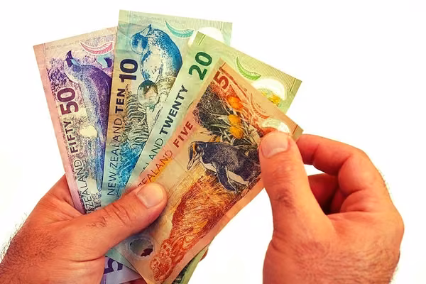 A living wage – the difference your pay rate makes - image1