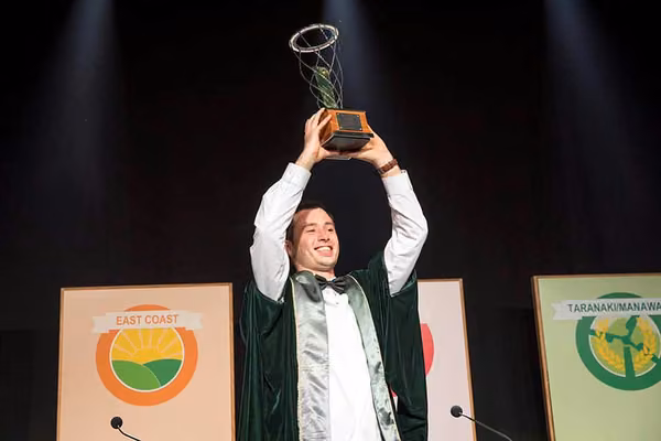 Massey alumni sweep Young Farmer of the Year awards - image1