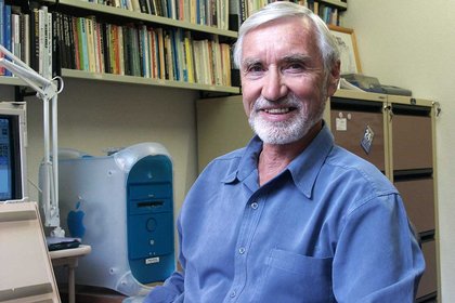 Tributes flow for founder of Media Studies at Massey - image1