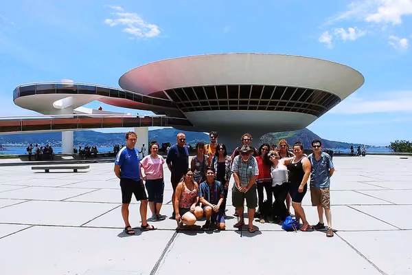 Massey students on the Prime Minister’s Scholarship to Latin America, pictured at Niterói Contemporary Art Museum in Rio de Janeiro. Photo credit: Sergio Alvarez