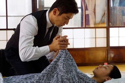 Academy Award winning film finds comedy in death - image1