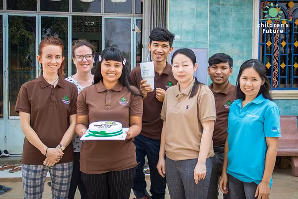 Master's student wins national award for social work  - image1