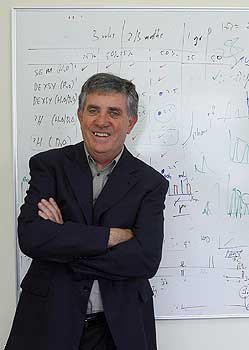 Documentary celebrates visionary scientist Sir Paul Callaghan - image2