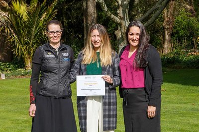 Kim-Waiata-Eloise-2021