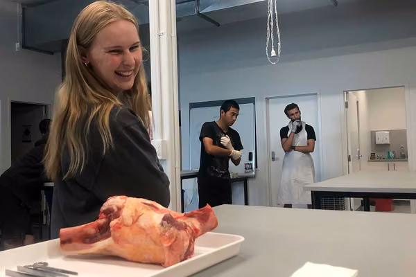 Uni Experience programme helps to decide future path for high school student - image1