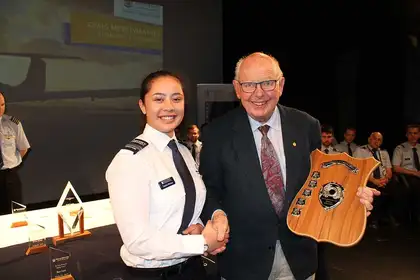Aviation student wins special memorial award - image1