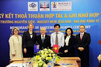 Massey's pre-degree pathway causes a stir in Vietnam - image2