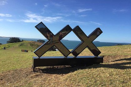 Light and shade with LUX neon sculpture - image1