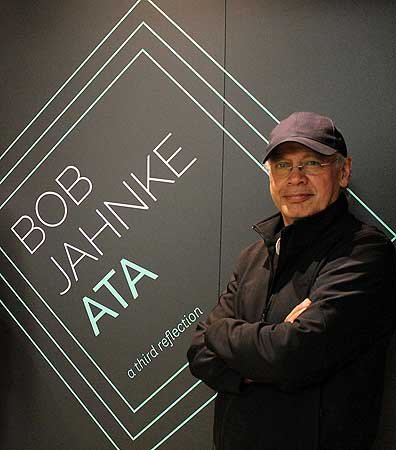 Light and shade with LUX neon sculpture - image2