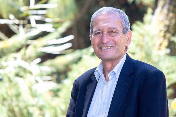 Honorary doctorate a double celebration for Sir Mason - image1