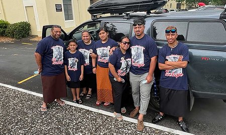 Wayne SHUM KUEN IP and his family