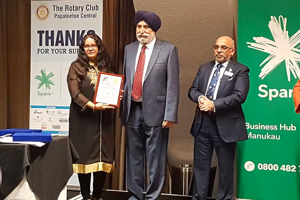 Fin-Ed Centre director recognised by Indian community - image1