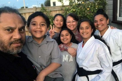 Analena Siu and family