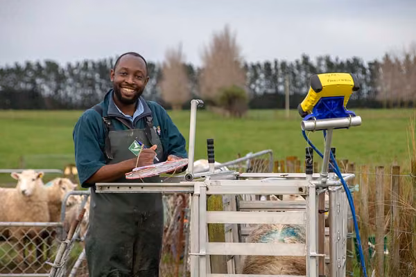 ‘Worm Detective’ to represent NZ in Germany - image1