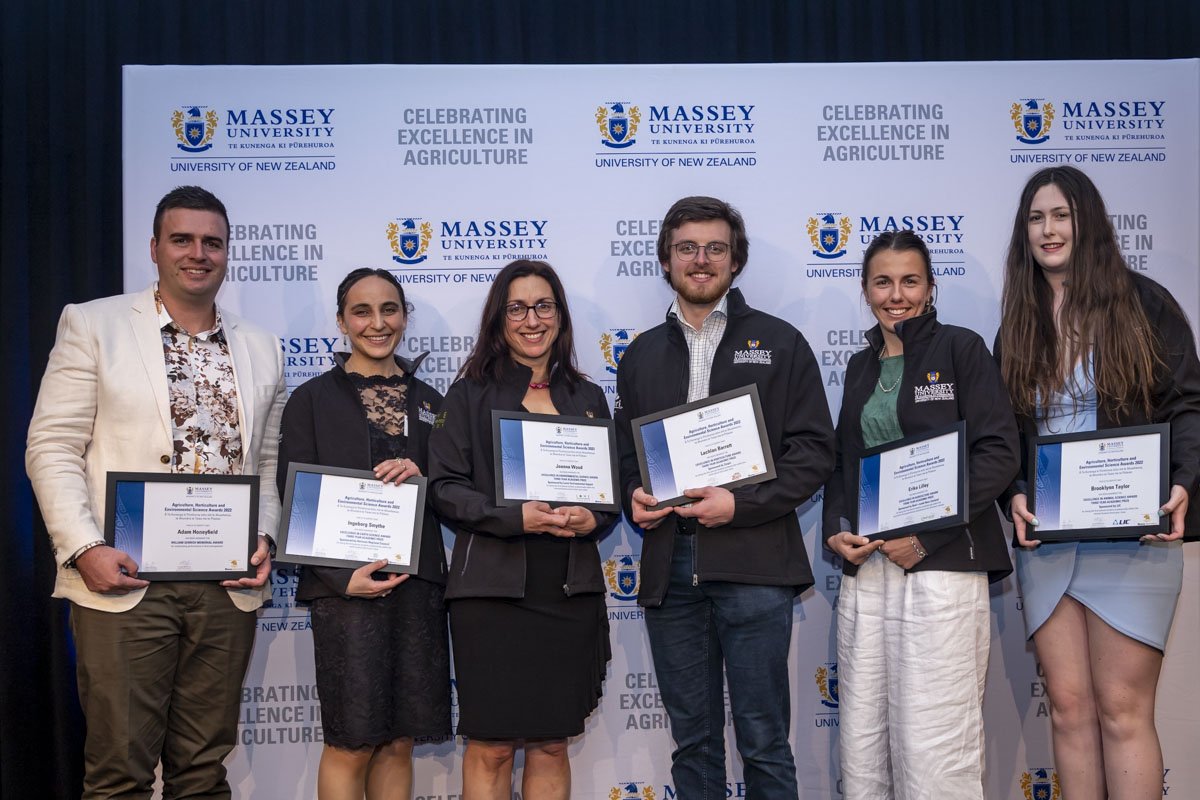 Massey's top land-related science students celebrated - Vimarsana News